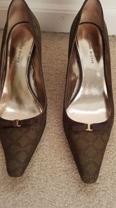 Etienne Aigner heels